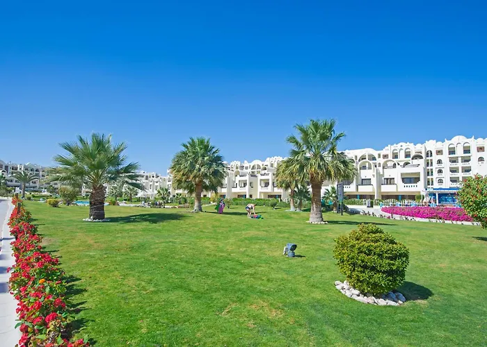 Апартаменты Buki-gravity-homes, Spacy Beachfront In 5 Star Gravity Sahl Hasheesh- For Guests With Nonegyptian Passports Хургада