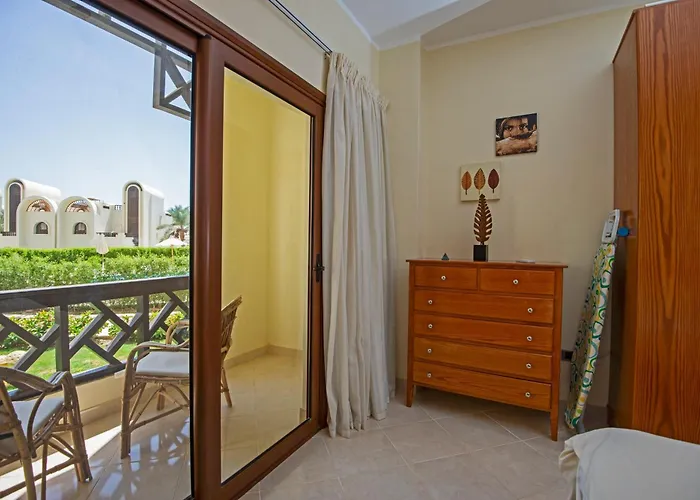 Buki-gravity-homes, Spacy Beachfront In 5 Star Gravity Sahl Hasheesh- For Guests With Nonegyptian Passports *