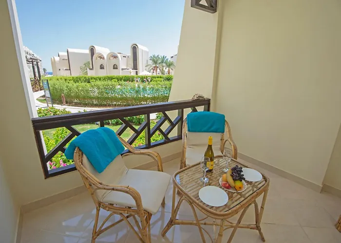 Buki-gravity-homes, Spacy Beachfront In 5 Star Gravity Sahl Hasheesh- For Guests With Nonegyptian Passports Хургада